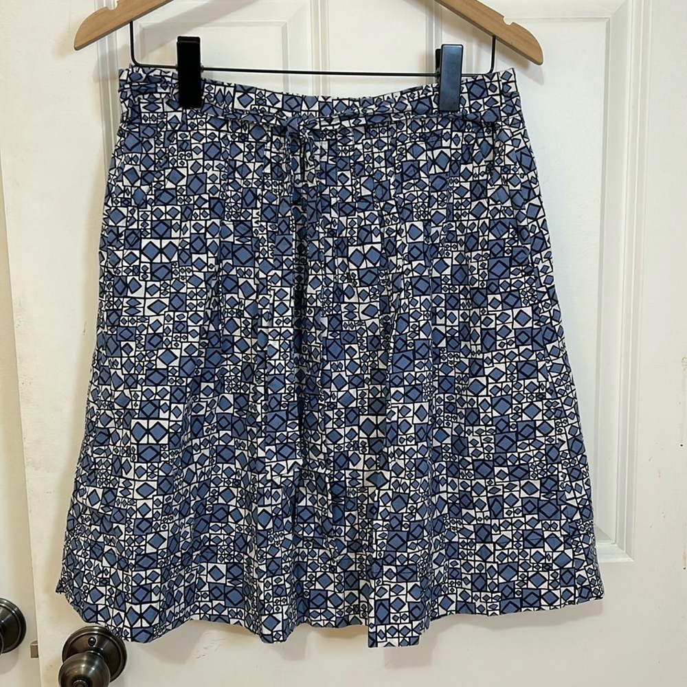 BCBGMaxAzria Blue and White A-Line Skater Skirt